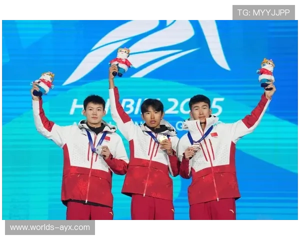 亚冬会颁奖仪式现双语播报 志愿者发音获外媒称赞 亚冬会颁奖仪式现双语播报 志愿者发音获外媒称赞